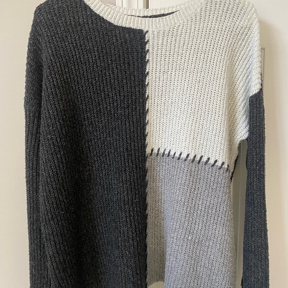 Colorblock Sweater - Picture 4 of 8